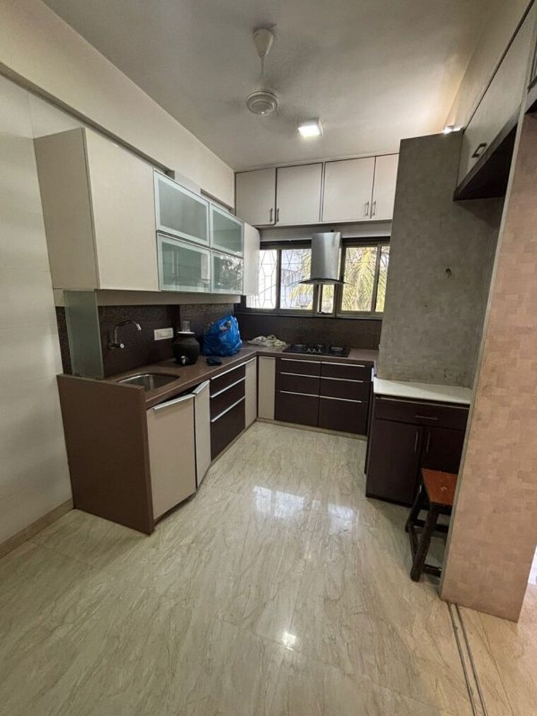Kitchen, bandra west 2 Bedroom 700 Sq.Ft. Apartment In Bandra West Mumbai 10373738
