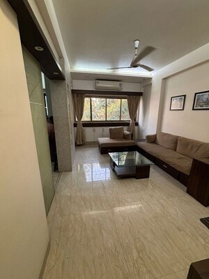 2 BHK Apartment For Rent in Bandra West