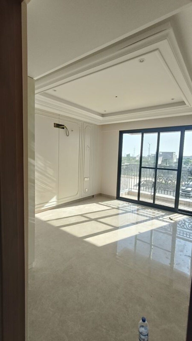 Room, kharar road 3.5 Bedroom 2240 Sq.Ft. Builder Floor In Kharar Road Mohali 10322579