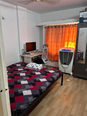 Team Area in 2 BHK Apartment at Nisarg Hardik Phase I, Rahatani – for Rent