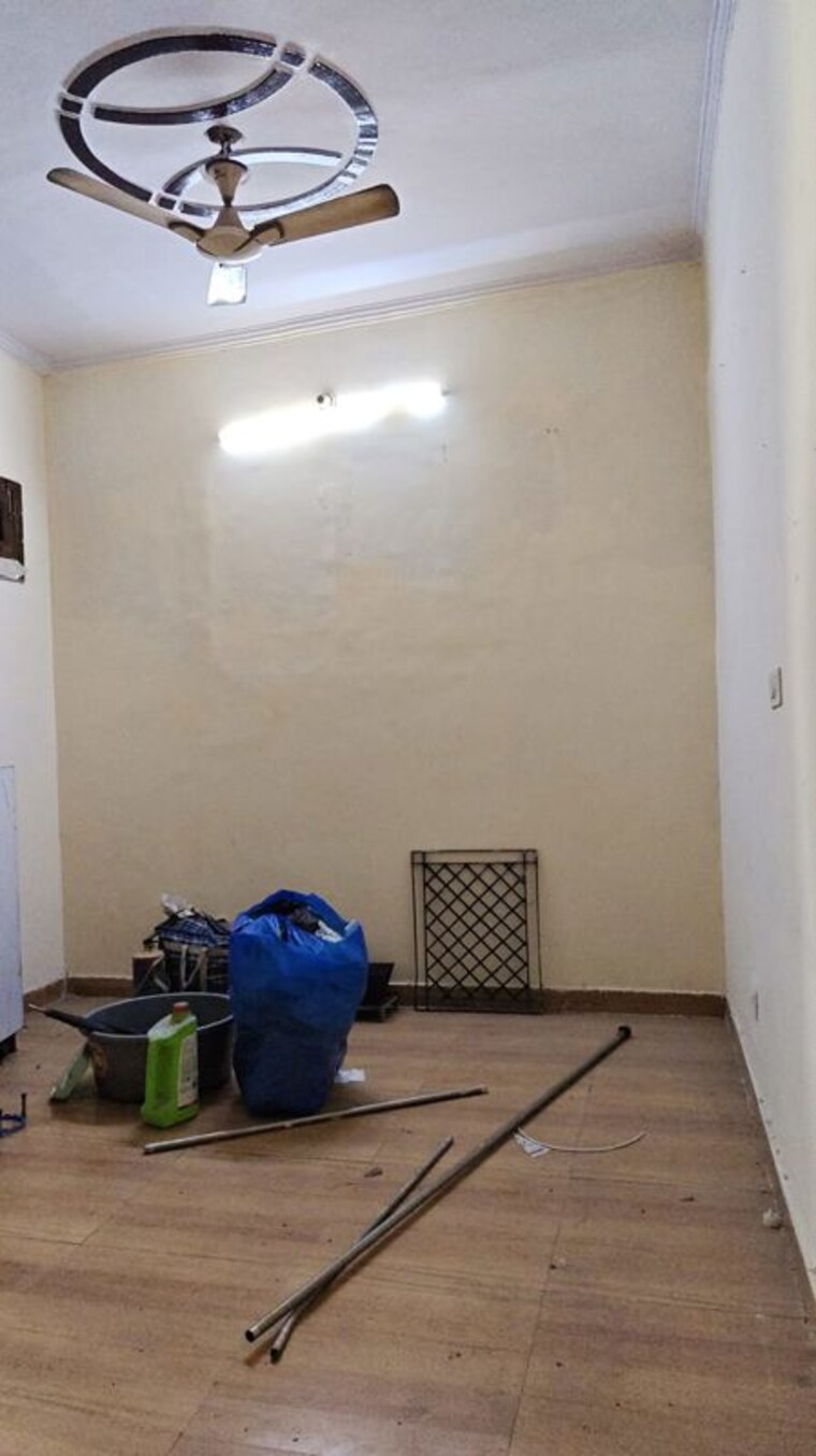 Room, new arya nagar 6+ Bedroom 200 Sq.Yd. Independent House In New Arya Nagar Ghaziabad 10373676