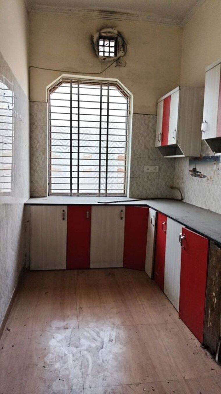 Kitchen, new arya nagar 6+ Bedroom 200 Sq.Yd. Independent House In New Arya Nagar Ghaziabad 10373676