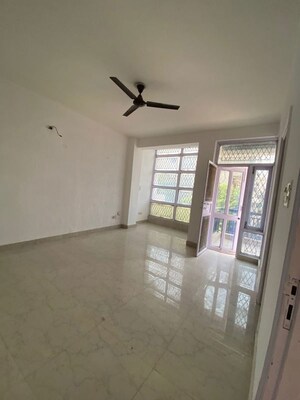Room in 3 BHK Apartment at Emaar Gurgaon Greens, Sector 102 – for Rent