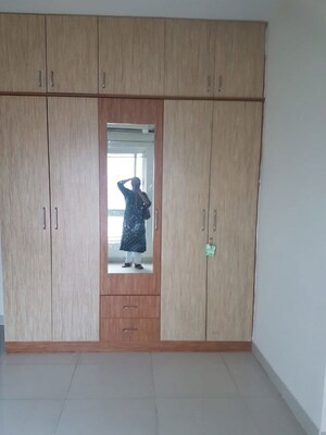 Room in 2 BHK Apartment at Plama Heights, Hennur – for Rent