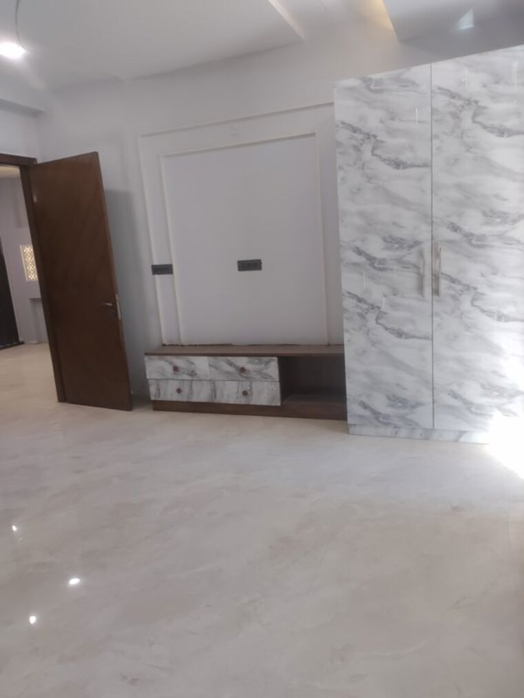 Room, adore-arpanam 3 Bedroom 1900 Sq.Ft. Apartment In Sector 83 Faridabad 10373742
