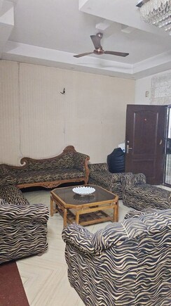 3 BHK + Pooja Room Builder Floor For Sale in Kavi Nagar Block K