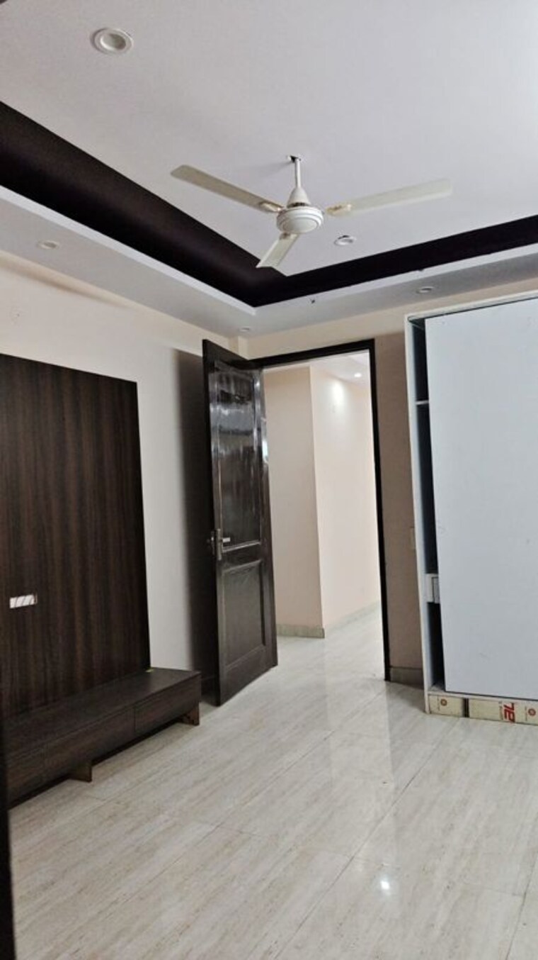 undefined, kavi nagar block k 3 Bedroom 200 Sq.Yd. Builder Floor In Kavi Nagar Block K Ghaziabad 10373825
