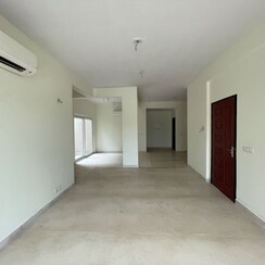 3 BHK + Servant Room,Extra Room Apartment For Sale in BPTP Amstoria