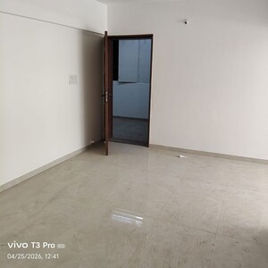 Room in 2 BHK Apartment at ARC Finezza, Pimple Saudagar – for Rent