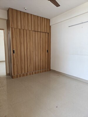 Room in 2 BHK Apartment at Lotus Homz, Sector 111 – for Rent