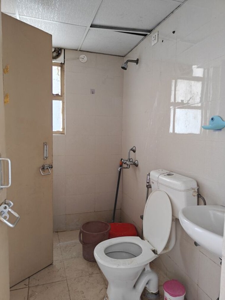 Bathroom, lotus-homz 2 Bedroom 750 Sq.Ft. Apartment In Sector 111 Gurgaon 10373881