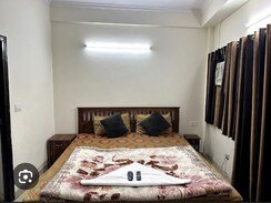 4 BHK Builder Floor For Rent in Gulmohar Enclave
