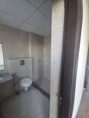 Bathroom in 4 BHK Apartment at BPTP Amstoria, Sector 102 – for Rent