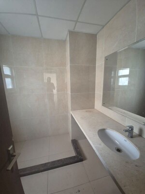Bathroom in 4 BHK Apartment at BPTP Amstoria, Sector 102 – for Rent