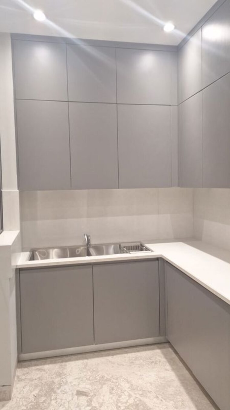 Kitchen, raj nagar extension 5 Bedroom 500 Sq.Yd. Builder Floor In Raj Nagar Extension Ghaziabad 10373891