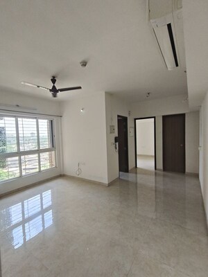 1 BHK Apartment For Sale in Lodha Amara, Kolshet Road