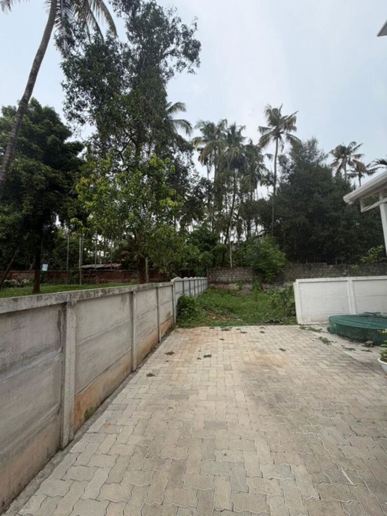 undefined, cheroor  2178 Sq.Ft. Plot In Cheroor Thrissur 10373952