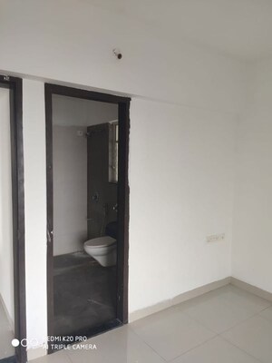 Room in 2 BHK Apartment at Mantra Senses, Handewadi – for Rent