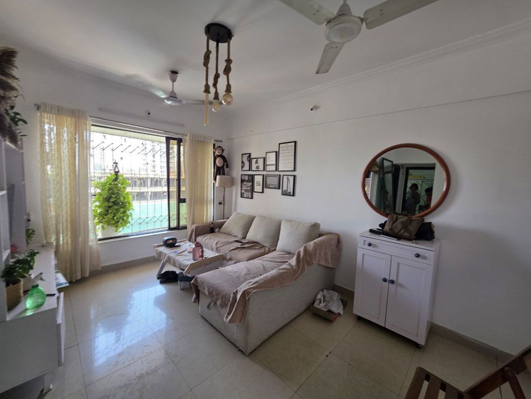 2 BHK 800 Sq.Ft. Apartment in Gurukrupa Marina Enclave