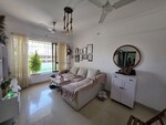 2 BHK 800 Sq.Ft. Apartment in Gurukrupa Marina Enclave