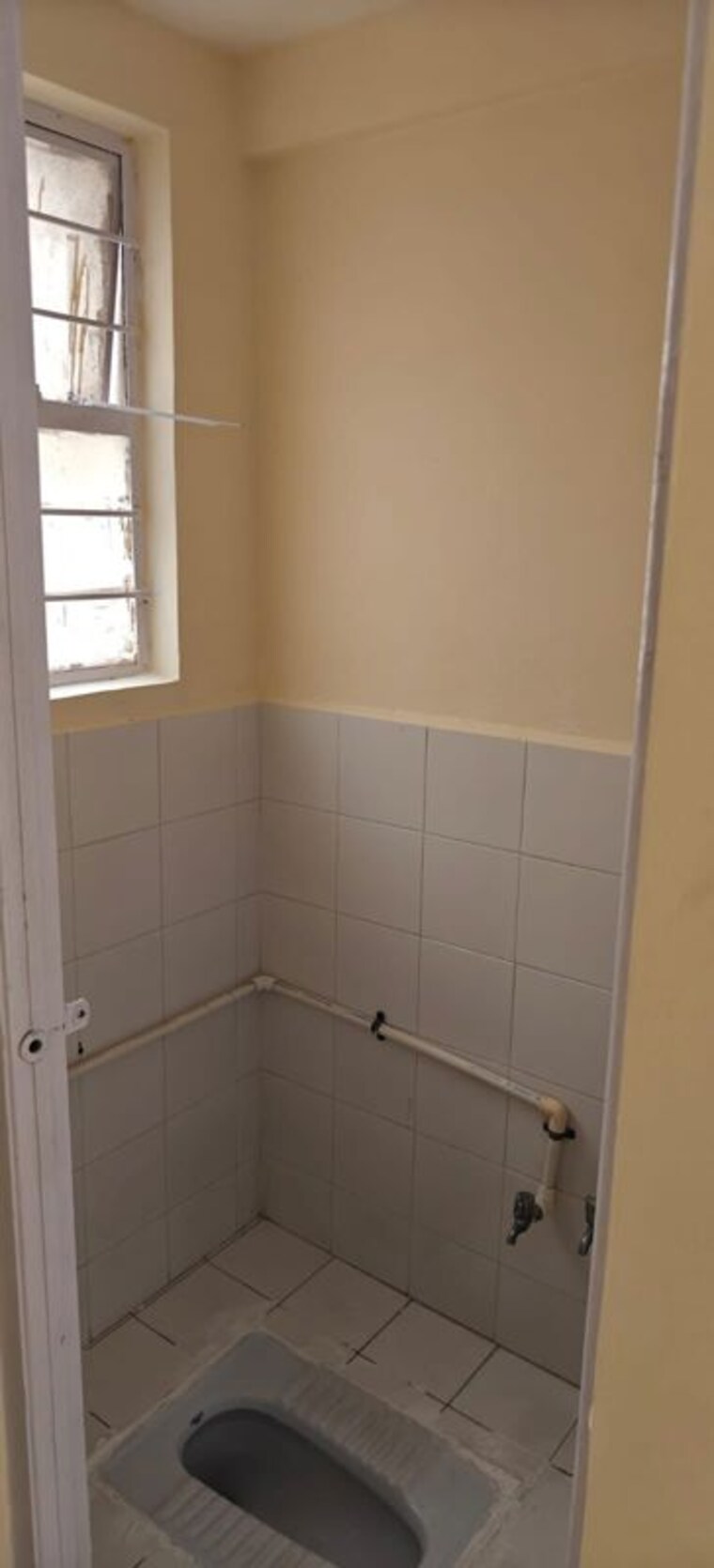 Bathroom, sainikwadi 2 Bedroom 950 Sq.Ft. Apartment In Sainikwadi Pune 10373970