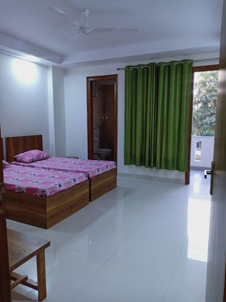 Bedroom, vipul-world-floors 6+ Bedroom 192 Sq.Yd. Villa In Sector 48 Gurgaon 10373966