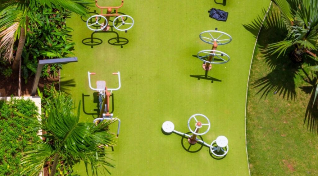 2 BHK 800 Sq.Ft. Apartment in Gurukrupa Marina Enclave