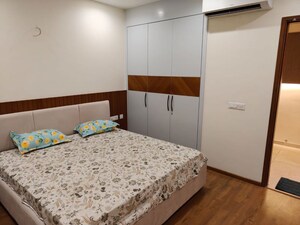 Bedroom in 3 BHK Apartment at Experion Capital, Gomti Nagar – for Rent