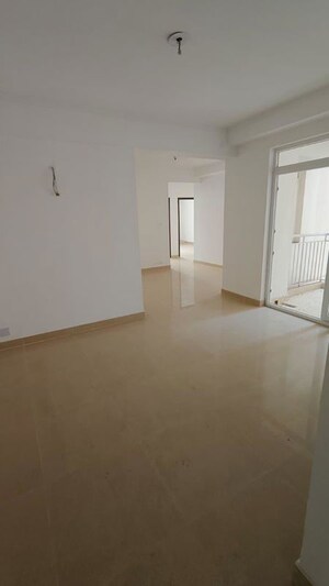 Room in 3.5 BHK Apartment at KLJ Greens, Sector 77 – for Sale