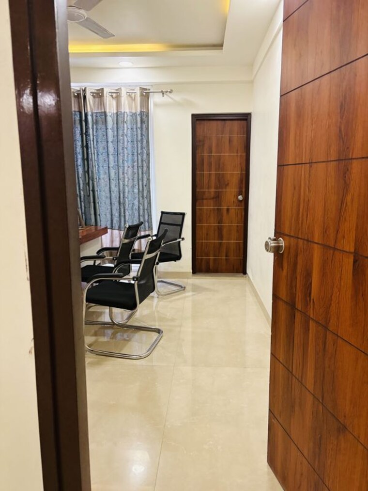 Bedroom, ratan-galaxy 3.5 Bedroom 1917 Sq.Ft. Apartment In Vrindavan Yojna Lucknow 10374014