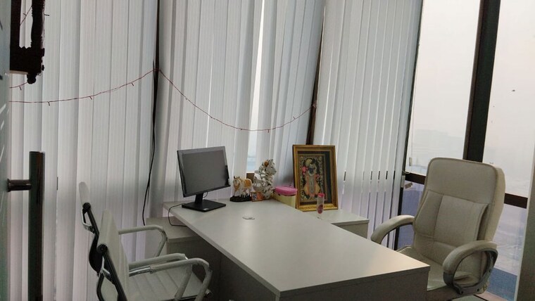 Team Area, sector 16 Commercial Office Space 850 Sq.Ft. In Sector 16 Noida 10373984