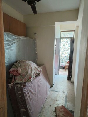 Bedroom in 4 BHK Apartment at Sushant Lok I – for Rent