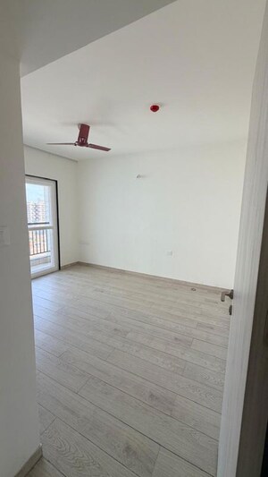 Room in 3 BHK Apartment at Unique K Shire, Punawale – for Rent
