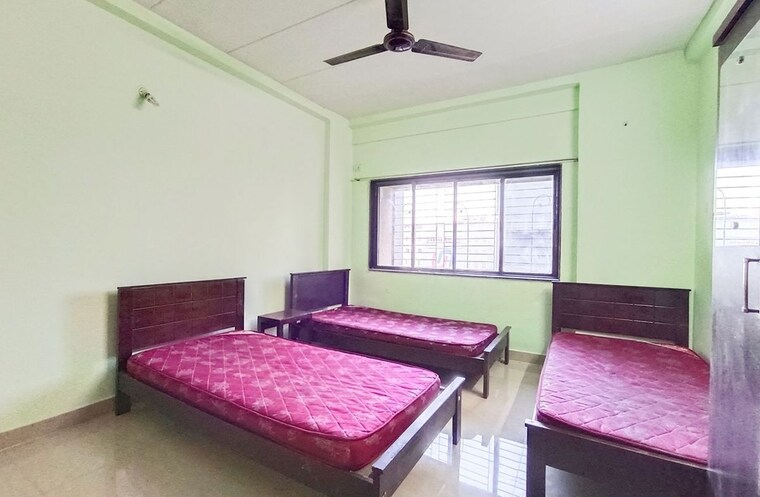 Bedroom, mhada colony 20 Pg For Girls In Mhada Colony 20 10374111