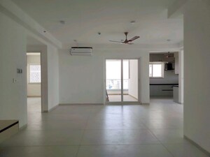 Room in 3 BHK Apartment at Jayabheri The Nirvana, Gopanpally – for Rent