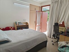 3 BHK + Servant Room Apartment For Rent in Apex Apartments