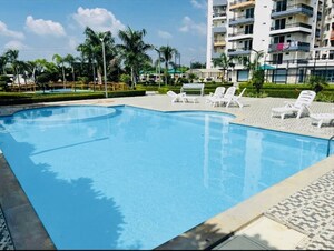 Swimming Pool in 5 BHK Apartment at Ratan Galaxy, Vrindavan Yojna – for Sale