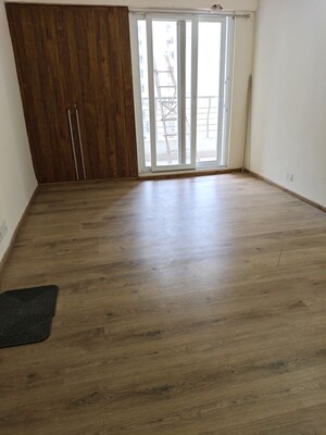 Room in 4 BHK Apartment at 3C Lotus Panache, Sector 110 – for Rent