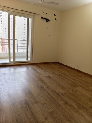 Room in 4 BHK Apartment at 3C Lotus Panache, Sector 110 – for Rent