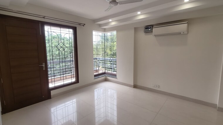 Bedroom, sector 45 3 Bedroom 2450 Sq.Ft. Builder Floor In Sector 45 Gurgaon 10374107