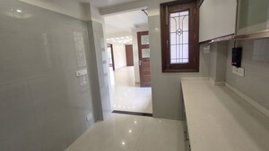 Room in 3 BHK Builder Floor at Sector 45 – for Rent