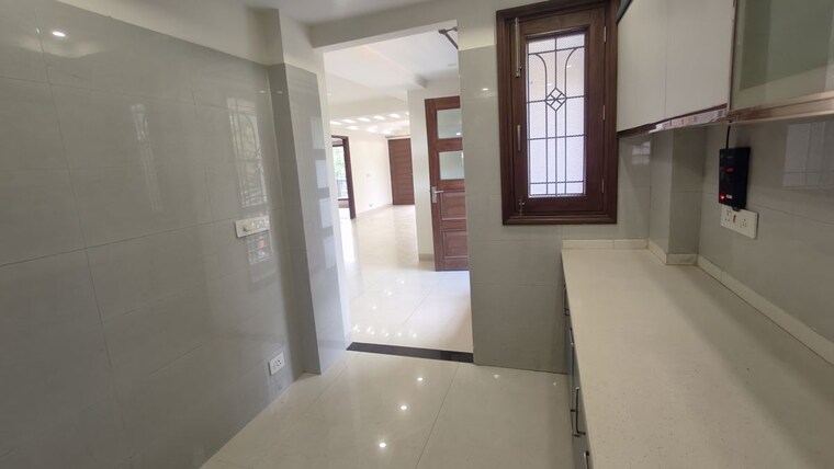 Room, sector 45 3 Bedroom 2450 Sq.Ft. Builder Floor In Sector 45 Gurgaon 10374107