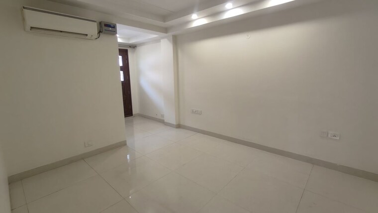 Room, sector 45 3 Bedroom 2450 Sq.Ft. Builder Floor In Sector 45 Gurgaon 10374107