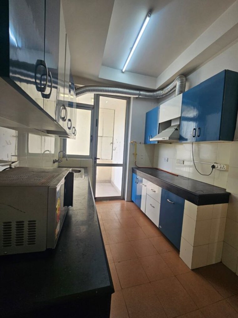 Kitchen, pioneer-park-araya 3 Bedroom 1670 Sq.Ft. Apartment In Sector 61 Gurgaon 10374140
