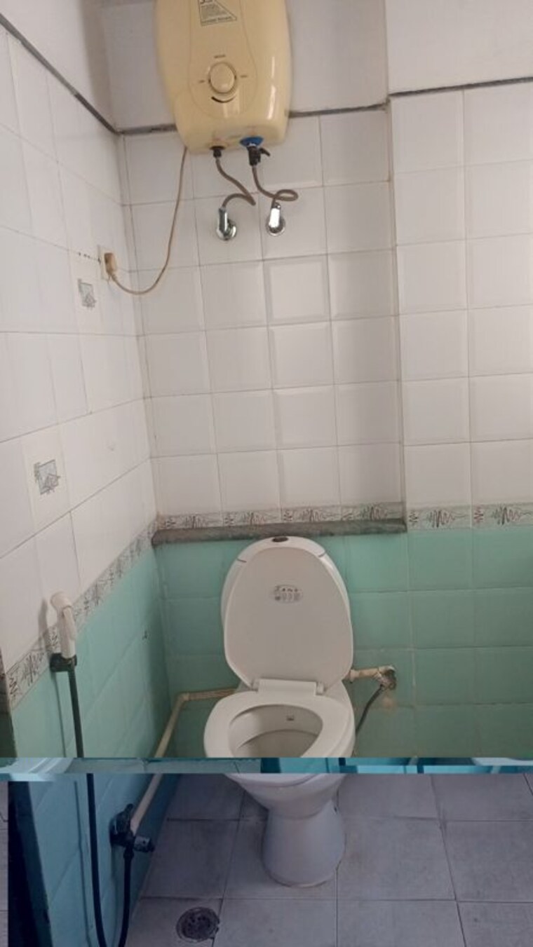 Bathroom, vivek vihar 3 Bedroom 1495 Sq.Ft. Apartment In Vivek Vihar Noida 10374144