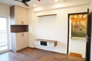Room in 3 BHK Apartment at Lodha Meridian, Kukatpally – for Rent