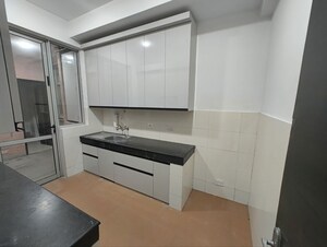 Kitchen in 3.5 BHK Apartment at Pioneer Park Phase 1, Sector 61 – for Rent