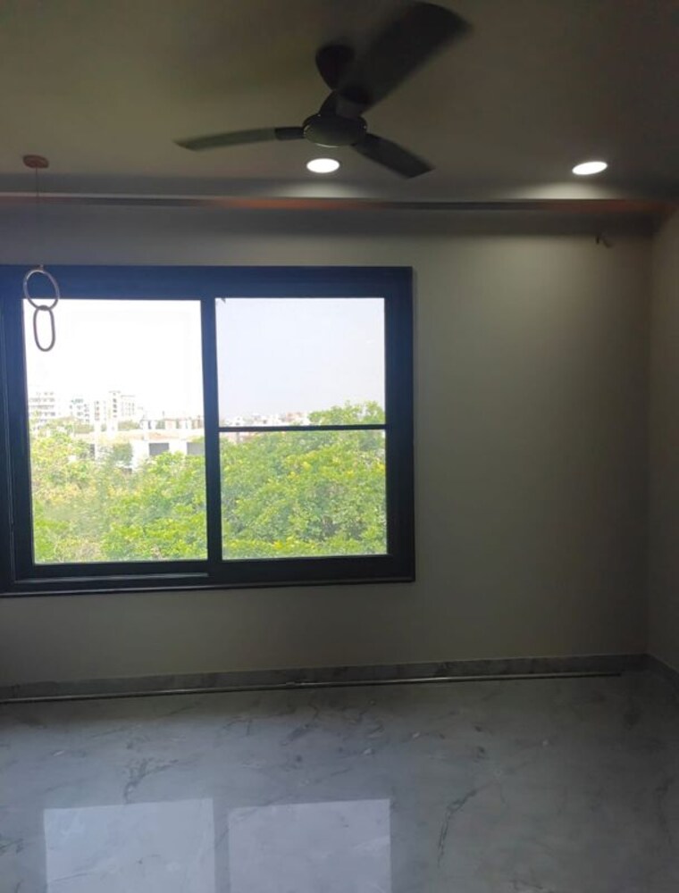Room, sector 45 3 Bedroom 2750 Sq.Ft. Builder Floor In Sector 45 Gurgaon 10374157