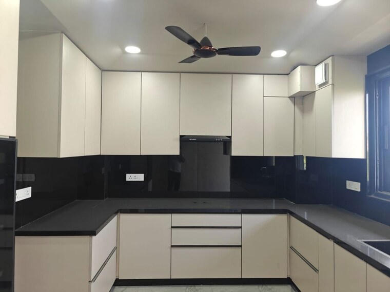 Kitchen, sector 45 3 Bedroom 2750 Sq.Ft. Builder Floor In Sector 45 Gurgaon 10374157