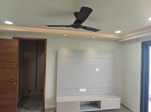Furnished Amenities in 3 BHK Builder Floor at Sector 45 – for Rent